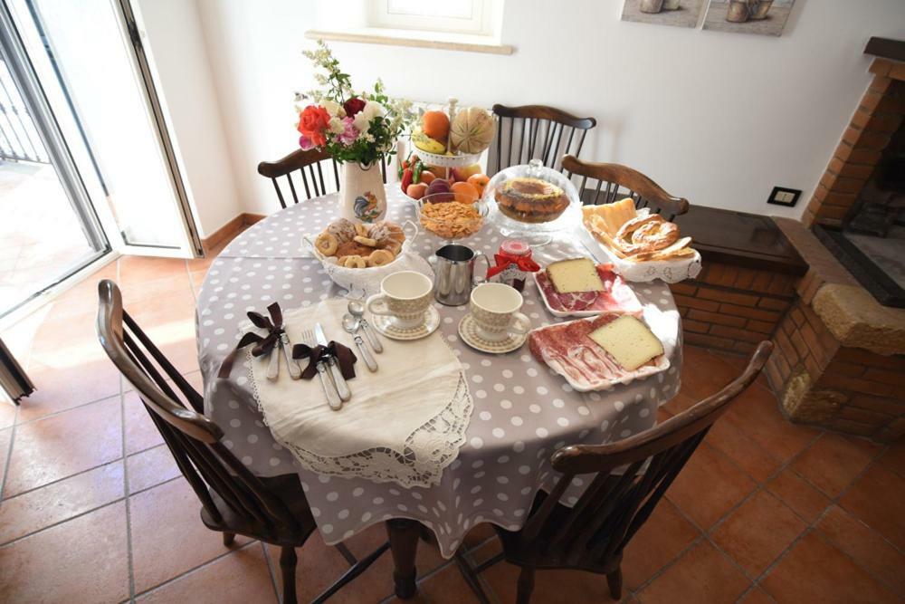 B&B Delle Erbe Calvi dellʼ Umbria Zewnętrze zdjęcie